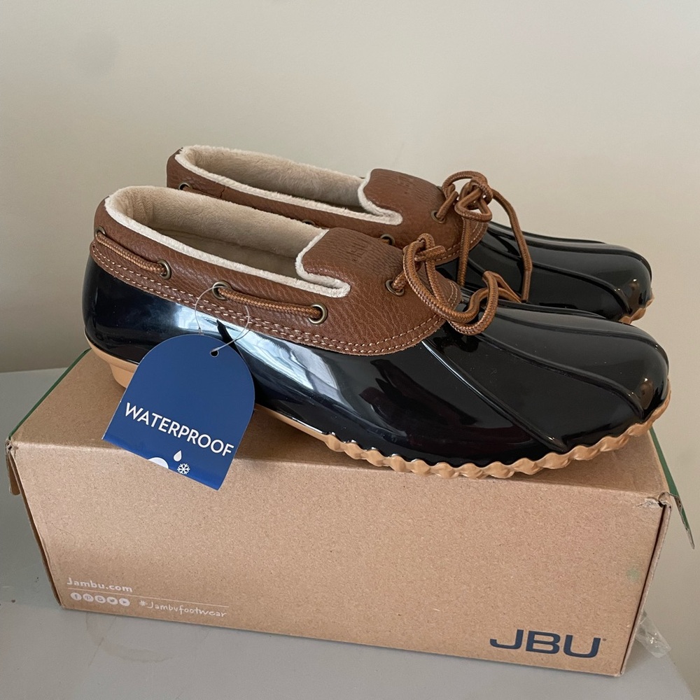 JBU waterproof shoes size 8.5